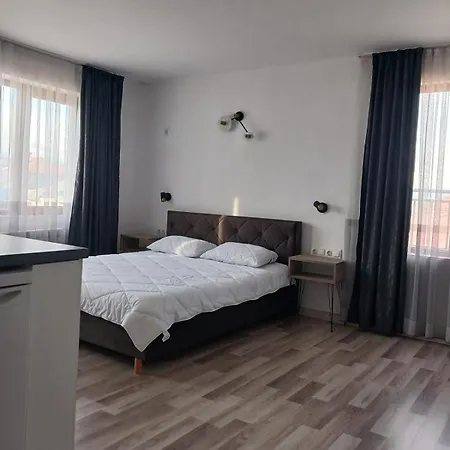 Апартаменти Monfort *